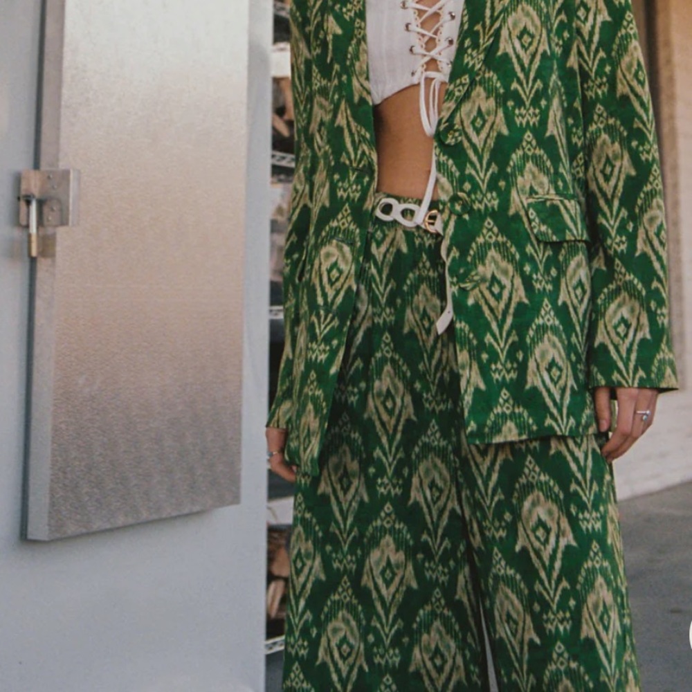 Arnhem Nellie Tailored Pants in Cactus π΅ - Picture 4 of 12